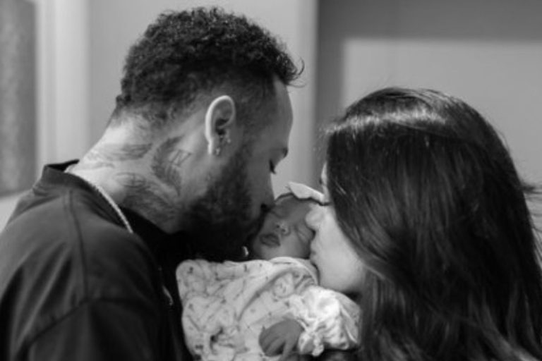 Neymar e Bruna Biancardi comemoram chegada de Mavie; veja as fotos da menina