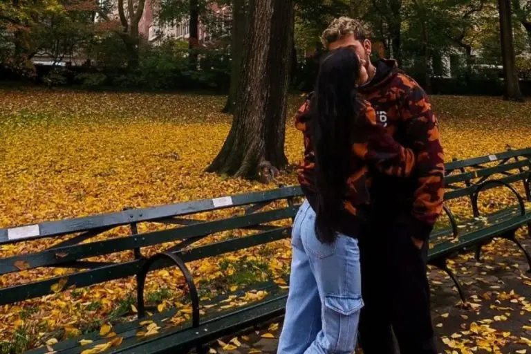 Ana Castela apaixonada! Amor com Gustavo Mioto em clima de outono