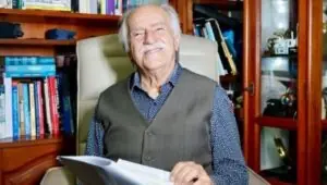 Ary Fontoura culto e de bem com a vida; mais uma do vovô mais carismático da web