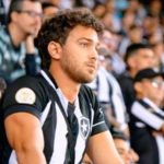 André Luiz Frambach declara ter outro grande amor; será que Larissa Manoela vai gostar? Confira