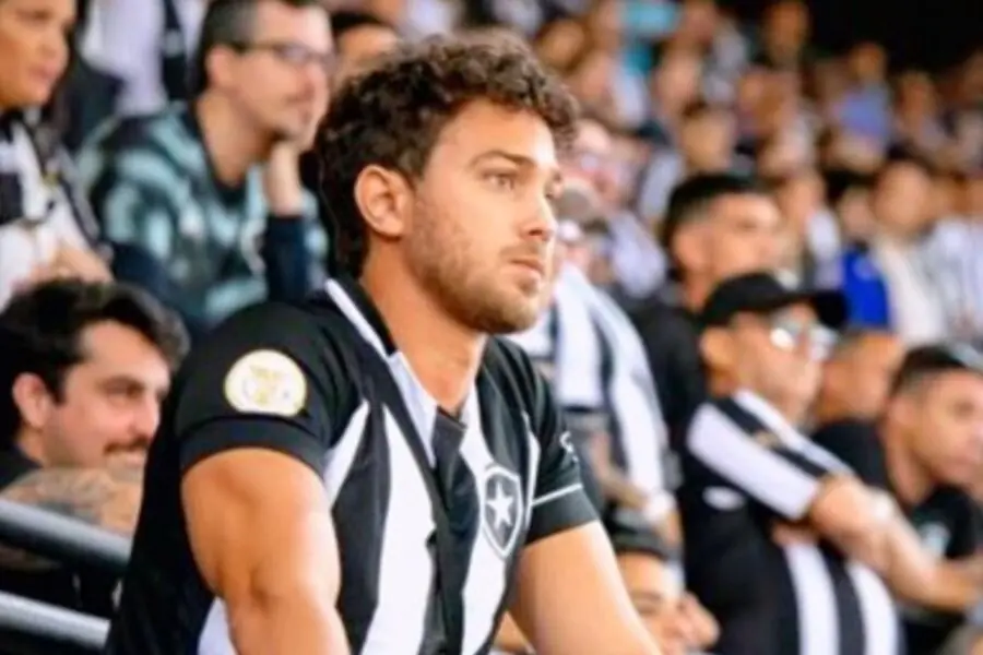 André Luiz Frambach declara ter outro grande amor; será que Larissa Manoela vai gostar? Confira