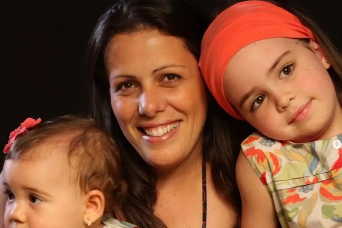 Giulia Benite revela idade da mãe na web! Mas, foi por uma boa causa, confira Giulia Benite revela idade da mãe na web! Mas, foi por uma boa causa, confira