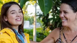 Giulia Benite revela idade da mãe na web! Mas, foi por uma boa causa, confira