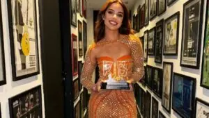 Key Alves festeja conquista do Prêmio Jovem após participar do BBB; confira