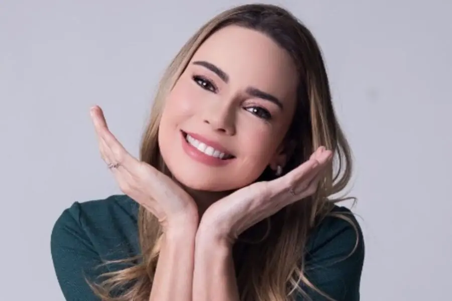 Rachel Sheherazade faz proposta surpreendente para diretor de ‘A Fazenda 15’; confira