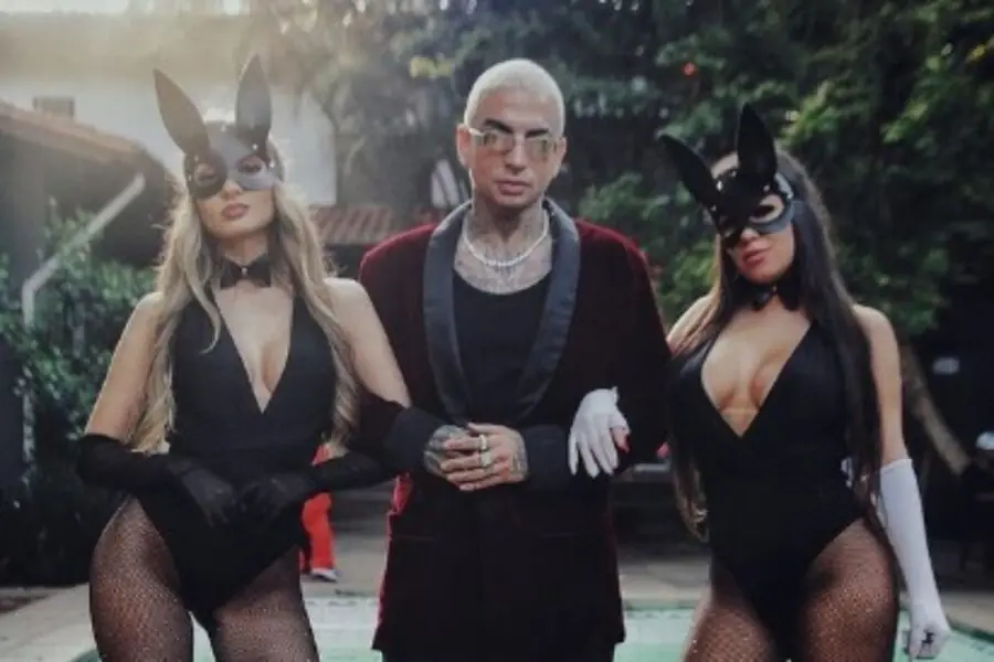 Mc Guimê sozinho? Que nada! Olha como ele curtiu o aniversário de 30 anos