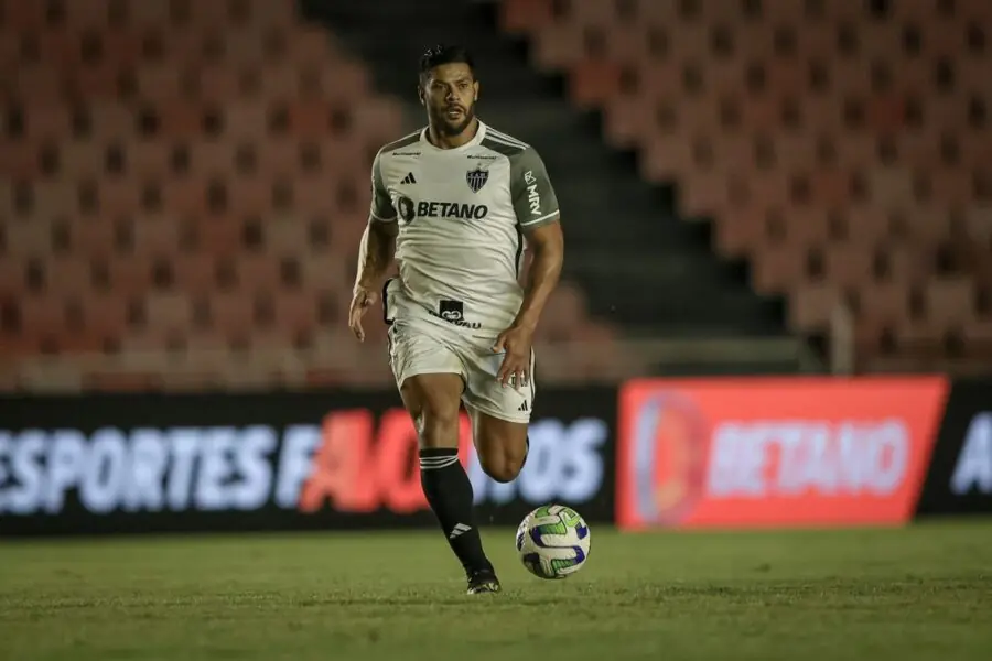 Hulk esclarece declaração e revela futuro no futebol; confira