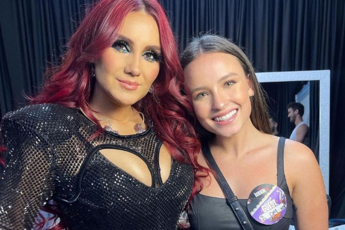 Larissa Manoela extravasa e emociona fãs em show do RBD; dia de tiete