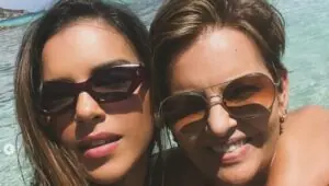 Mariana Rios presta homenagem à mãe Adriana; semelhança surpreendente. Foto: Reprodução Instagram