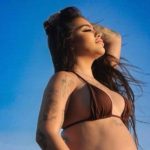 Mc Mirella arrasa com barrigão à espera de Serena e web se encanta; veja