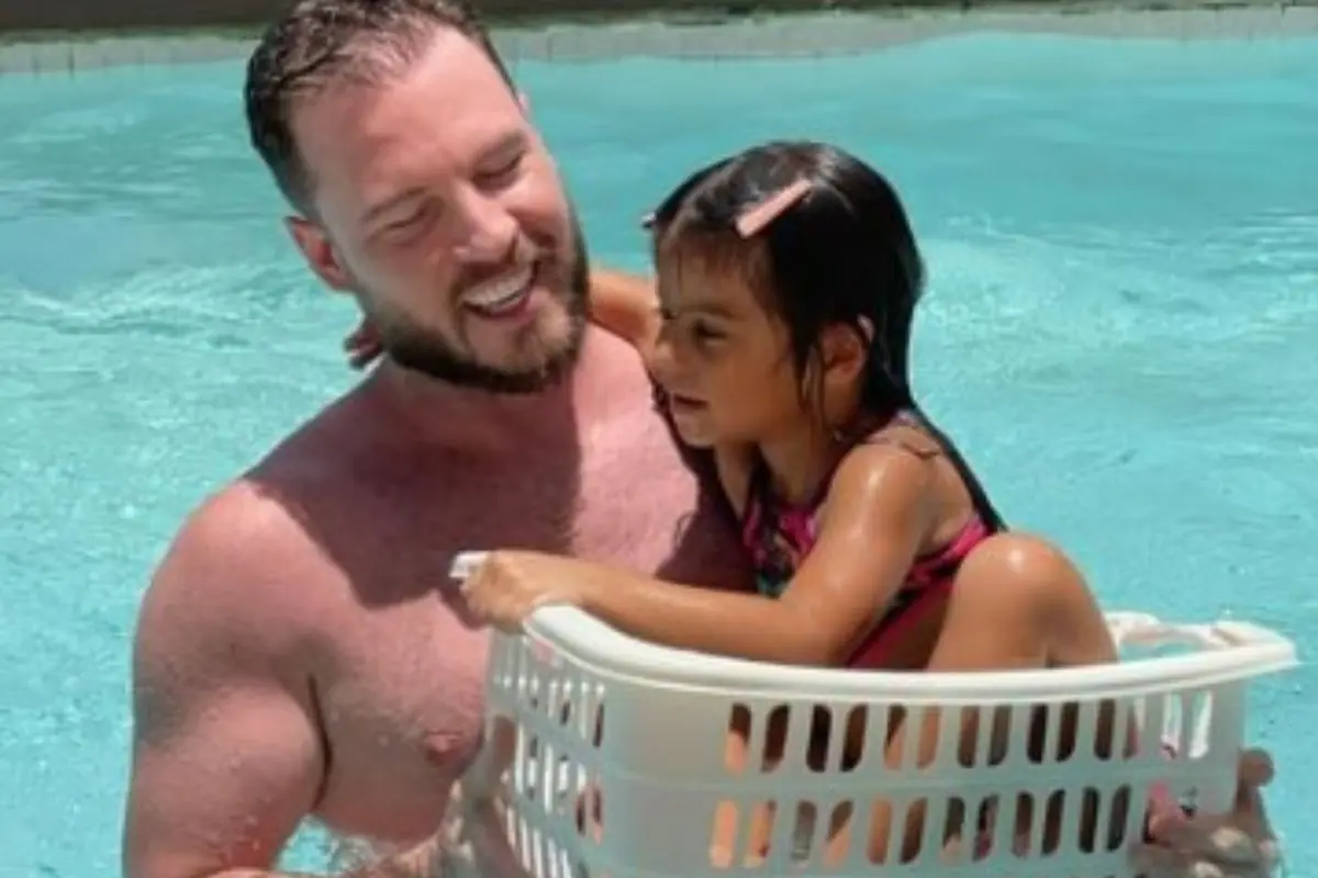 Thiago Nigro quebra silêncio e fala sobre Sophia, filha de Maíra Cardi Thiago Nigro quebra silêncio e fala sobre Sophia, filha de Maíra Cardi