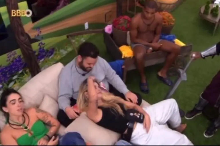 Yasmin Brunet e Davi em rota de colisão no BBB 24; web reage