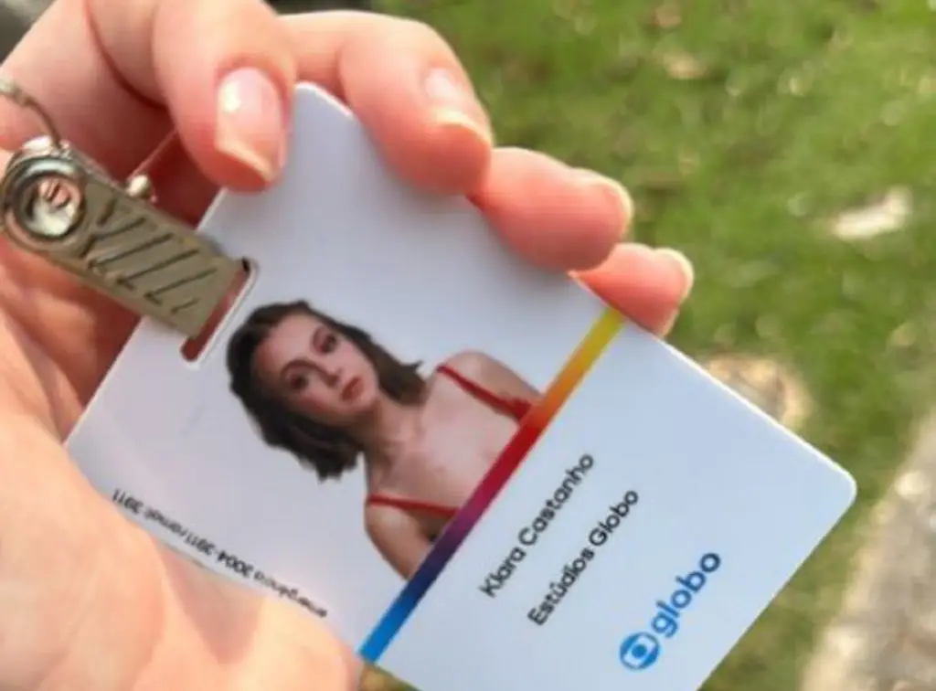 Klara Castanho comemora novela e ganha apoio especial. Imagem: Instagram