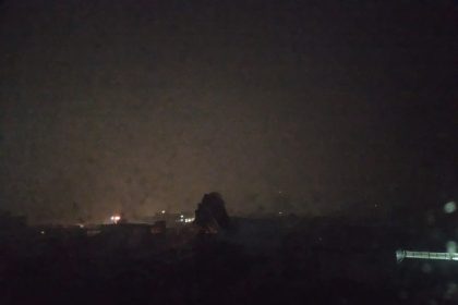 Apagão no Vale do Paraíba: queda de torres deixa cidades no escuro. Imagem; grupos de WhatsApp