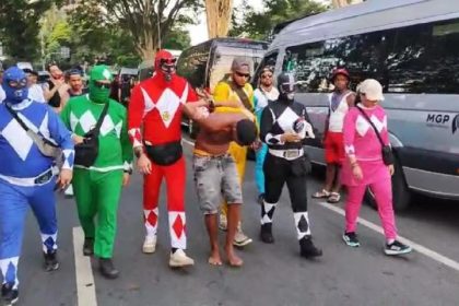 Carnaval em SP conta com 'Power Rangers' para proteger foliões. Imagem: Governo de SP