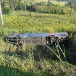 Acidente de ônibus deixa uma vítima fatal e 25 feridos em Pindamonhangaba. Imagem: Divulgação Defesa Civil