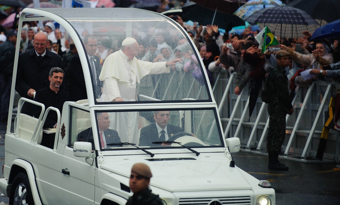 Papa Francisco reuniu mais de 200 mil pessoas em Aparecida há 12 anos. Imagem: Marcelo Camargo/Ag. Brasil Papa Francisco reuniu mais de 200 mil pessoas em Aparecida há 12 anos. Imagem: Marcelo Camargo/Ag. Brasil