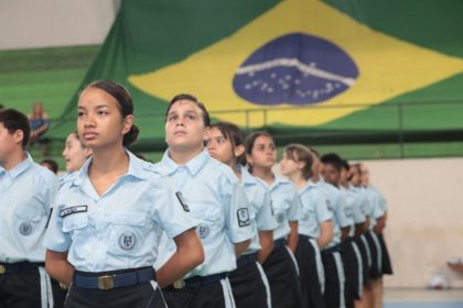 Modelo cívico-militar chega a 7 escolas do Vale do Paraíba no 2º semestre. Imagem: Claudio Postay/PMC