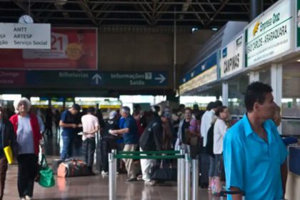 Feriado Prolongado leva 560 mil a rodoviárias em SP. Imagem: Fabio Marcelo Camargo/Ag. Brasil