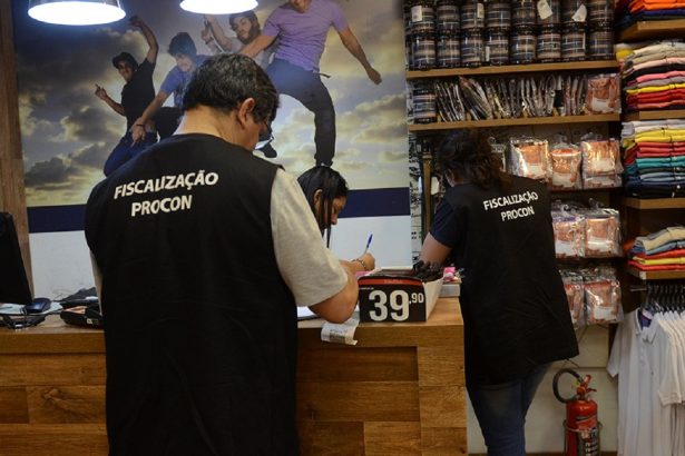 Procon intensifica ação em São José para o Dia das Mães. Imagem: Lucas Cabral PMSJC