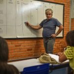 Pé-de-Meia paga R$ 200 aos nascidos em maio e junho, confira Imagem: André Borges/Agência Brasil