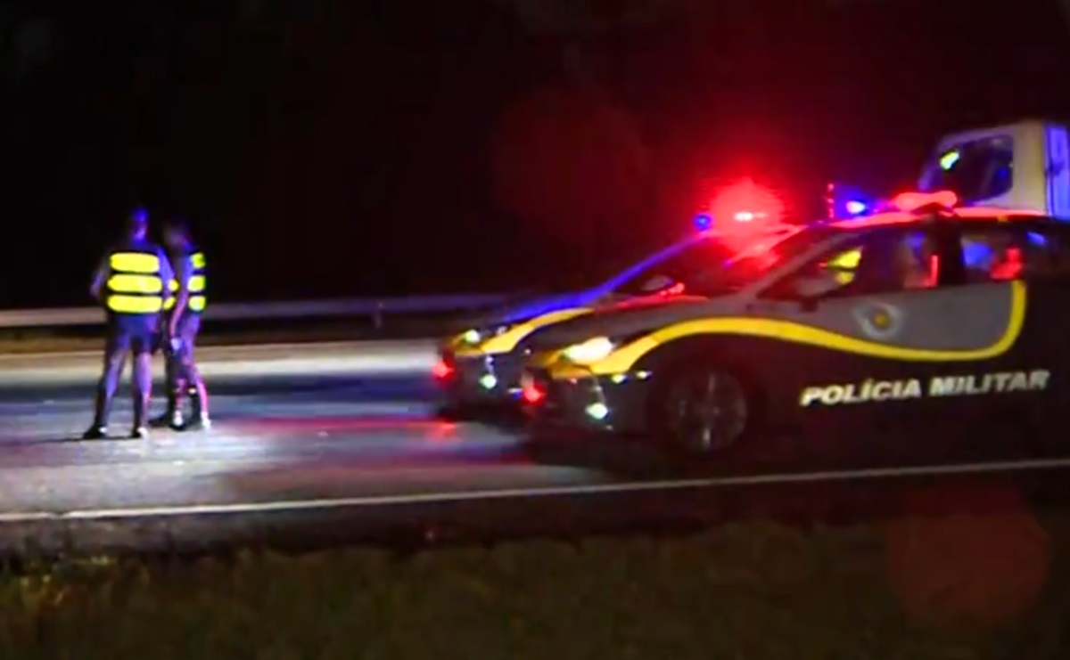 Rio Paraíba é atingido com 22 mil litros de etanol após acidente. Reprodução Rede Vanguarda. 