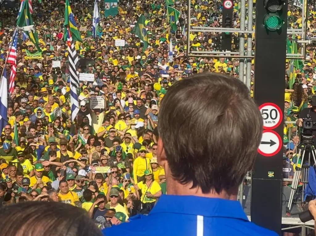 ‘Não há democracia tirando pessoas das urnas’, diz Tarcísio sobre Bolsonaro. Imagem: Redes sociais Jair Bolsonaro
