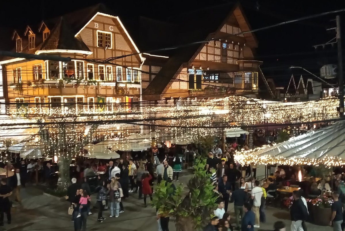 Campos do Jordão: flanelinhas cobravam até R$ 200 por vaga de estacionamento. Imagem: Marcos Eduardo Carvalho