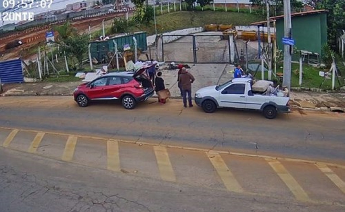 Descarte irregular de resíduos: São José tem 356% de aumento nos flagrantes. Imagem: Reprodução