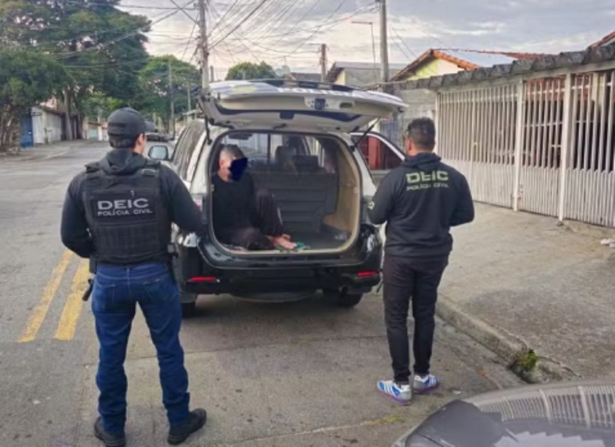 URGENTE: Polícia prende suspeito de matar mecânico em São José 1 URGENTE: Polícia prende suspeito de matar mecânico em São José. Imagem: Divulgação Polícia Civil