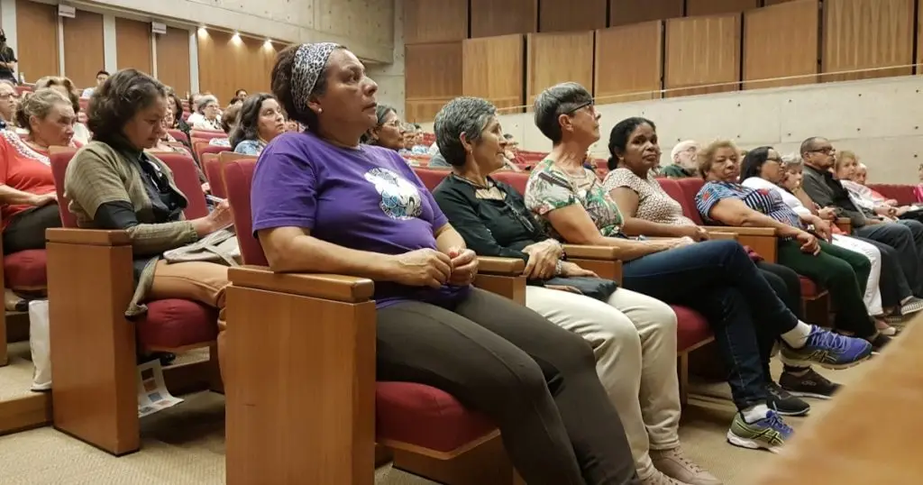 USP abre 5.000 vagas para cursos voltados a pessoas acima de 60 anos. Imagem: Elcio Silva/USP