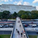 Passarelas em SP irão passar por restauração em investimento de R$ 140 milhões. Imagem: Sergi Barzaghi/Secom