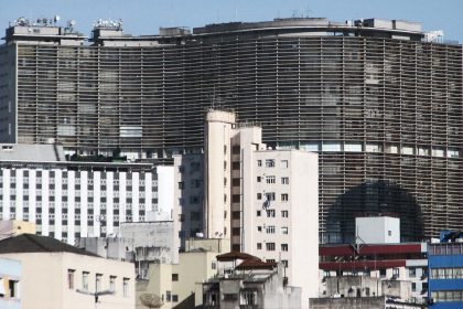 Copan, prédio icônico em SP, deverá ter cinema após 40 anos. Imagem: Wikipedia Commons