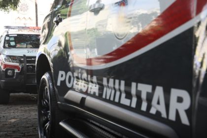 Ladrões roubam banco, trocam tiros com PM e 2 são presos. Imagem: PMSP