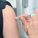 Sarampo: SP reforça vacina em terminais nesta segunda (11). Imagem: Governo de SP