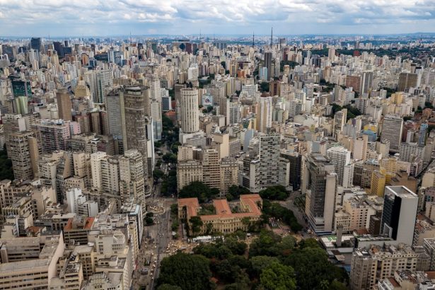 IPTU em SP ficará mais caro; Câmara aprova reajuste em 1º turno. Imagem: Wikimedia Commons.