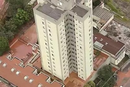 Freguesia do Ó: tubulação da Sabesp se rompe, inunda casas e fecha rua. Imagem: Reprodução Globo