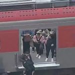 Usuários de trem em SP ganha wi-fi em 41 estações. Imagem: Reprodução