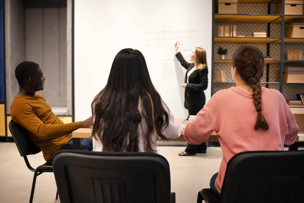 Cursos profissionalizantes em SP: 4.500 vagas abertas. Imagem: Governo de SP