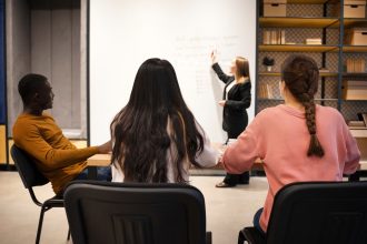 Cursos profissionalizantes em SP: 4.500 vagas abertas. Imagem: Governo de SP