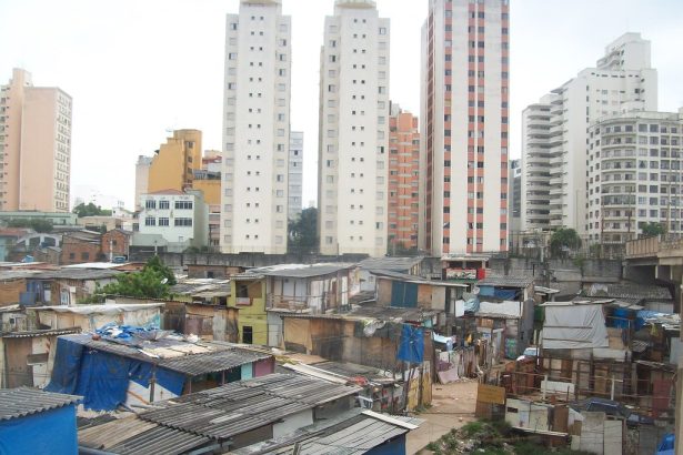 Favela do Moinho: 453 famílias terão direito a casa de até R$ 250 mil. Imagem: Wikimedia Commons