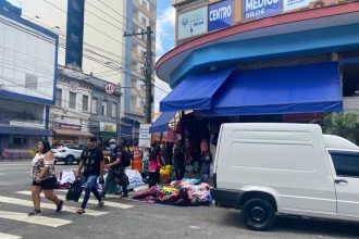 No Brás, prefeitura faz ofensiva para preencher vagas no comércio. Imagem: Wikimedia Commons