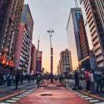 Com 23 mil novos empregos formais criados no 1° semestre, turismo avança acima do previsto em SP. Imagem: Thiago Mobile/Pexels