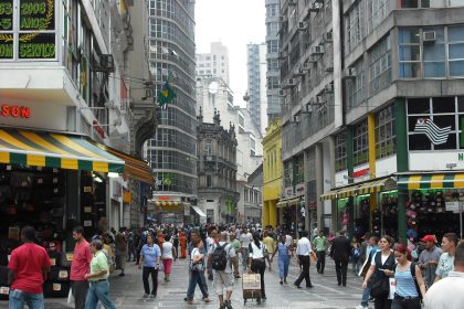 São Paulo tem 8 milhões de migrantes entre 44,4 milhões de habitantes, diz Seade. Imagem: Wikimedia Commons