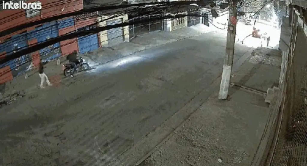 Policial Militar reage a assalto em SP e dá 10 tiros no ladrão, que m0rr4. Imagem: Reprodução