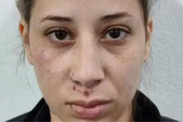 Dahesly Pires, 25 anos, é a 1ª presa por suspeita de ass@ssinato de ex-delegado. Imagem: Reprodução