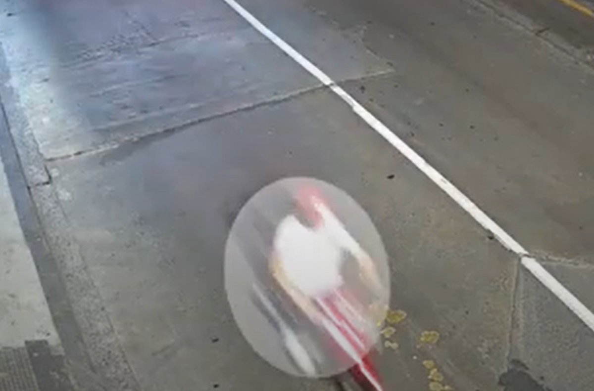 GCM prende condutor de moto com placa adulterada flagrada 9.000 vezes. Imagem: reprodução