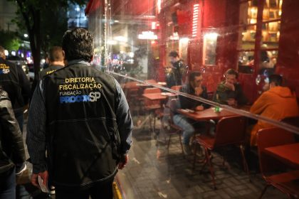 Metanol: SP aposta em parceria com setor de bebidas para evitar contaminações. Imagem: Governo de SP