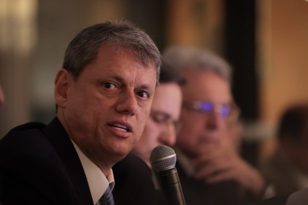 ‘Não há solução simplista’, diz Tarcísio após operação no Rio. Imagem: Pablo Jacob/Governo do Estado de SP