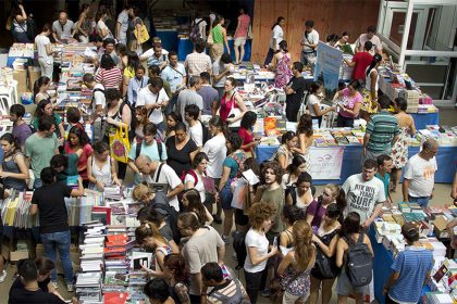 Feira do Livro da USP começa e tem descontos de ao menos 50%. Imagem: Divulgação USP